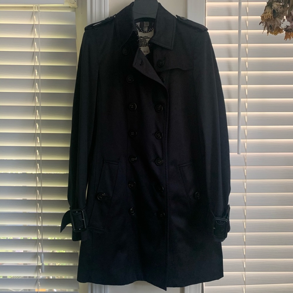 BURBERRY Trench Coat